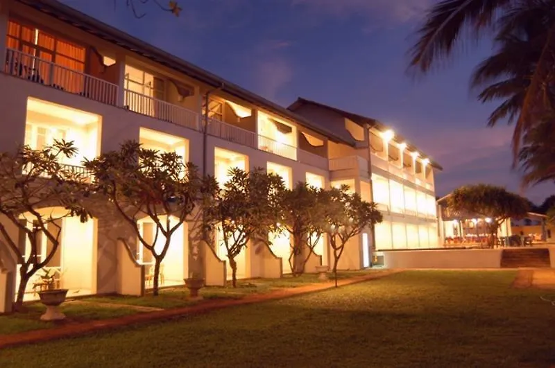 Hotel Sunset Beach Negombo