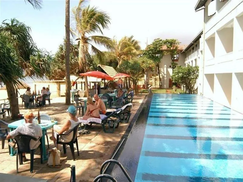 Hotel Sunset Beach Negombo